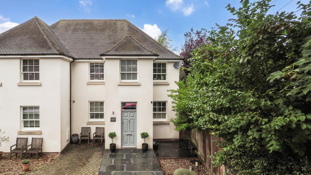 3-bed house on Manor Road, Twyford, Winchester, £700,000