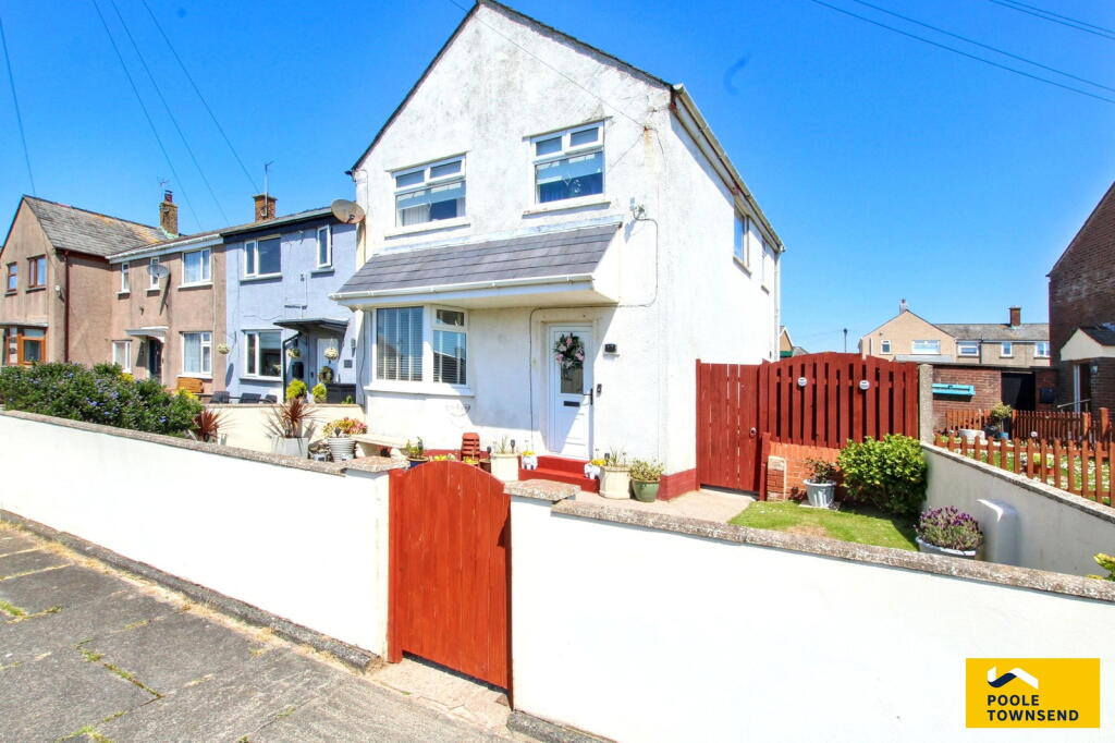 3-bed terraced on Himalaya Avenue, Walney, Barrow-in-furness, LA14 3HE, £185,000