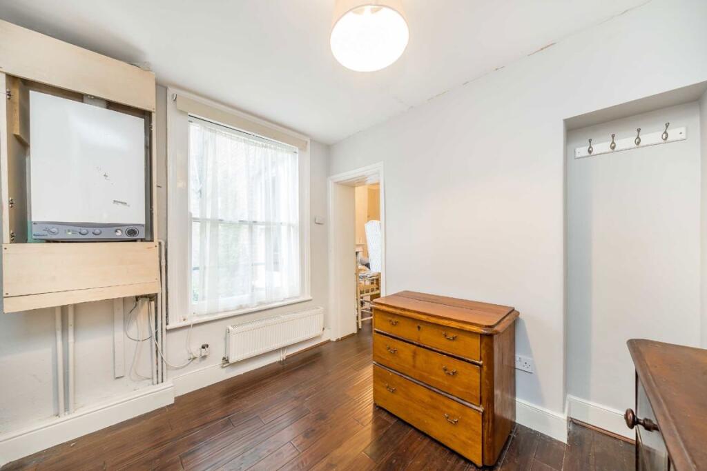 Apartment in London - More