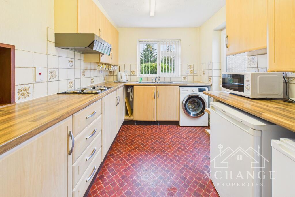 Osprey Close, Nuneaton, CV11 photo 3