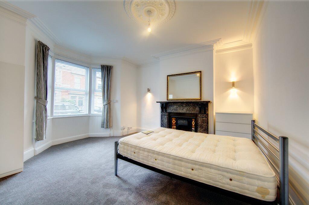Apartment in Newcastle upon Tyne, Tyne and Wear - View 3