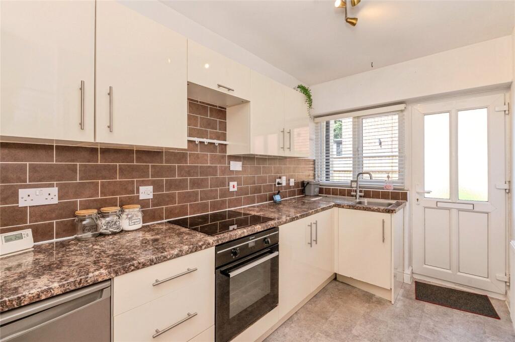 Main image of property: Mountnessing Road, Billericay, Essex, CM12