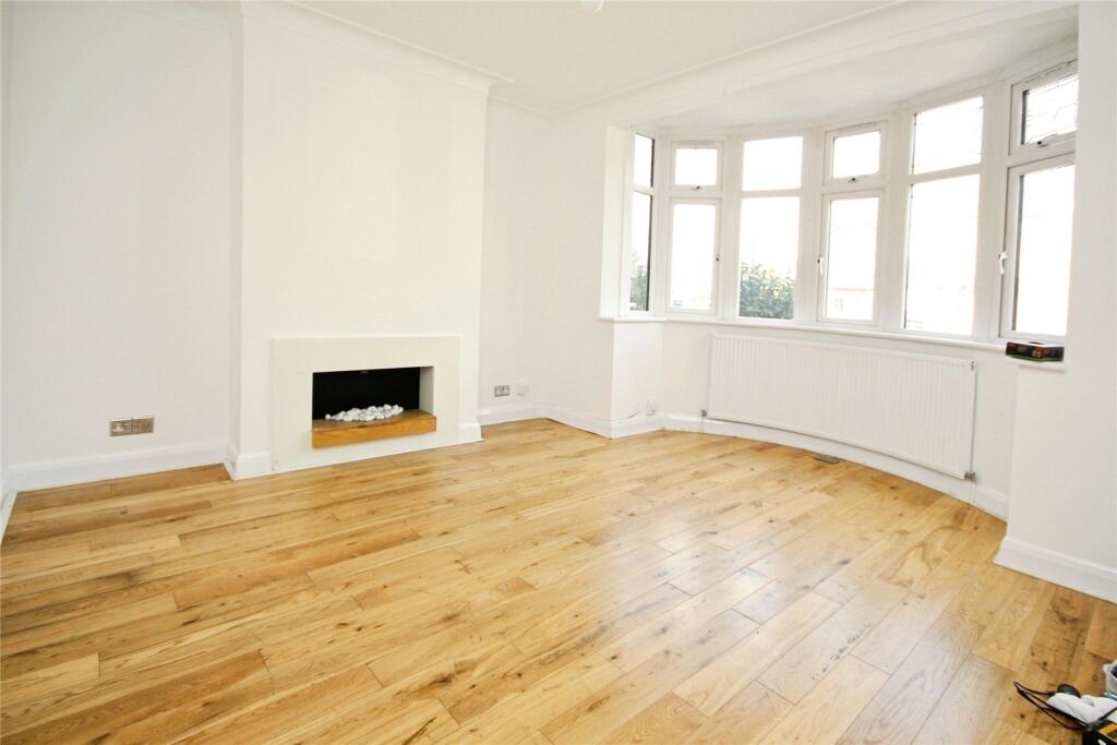 House in Romford - View 4