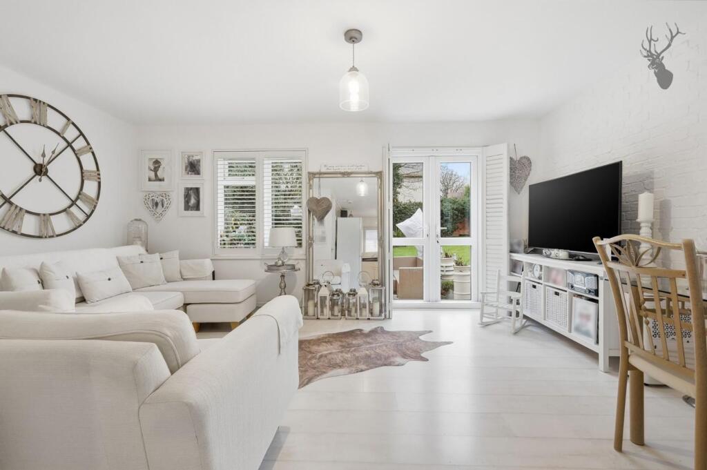 Ongar Road, Abridge, RM4 photo 2