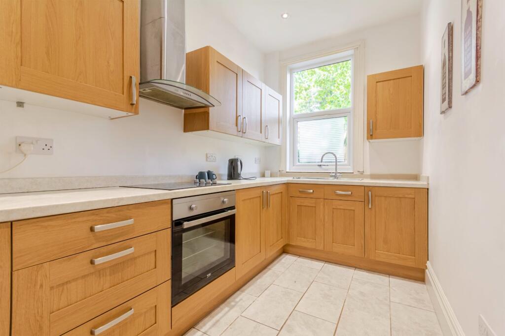 House in Nottingham, Mapperley Park - More