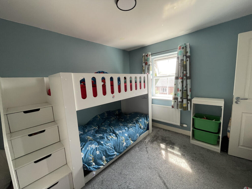 Goldstraw Lane , Balderton - More