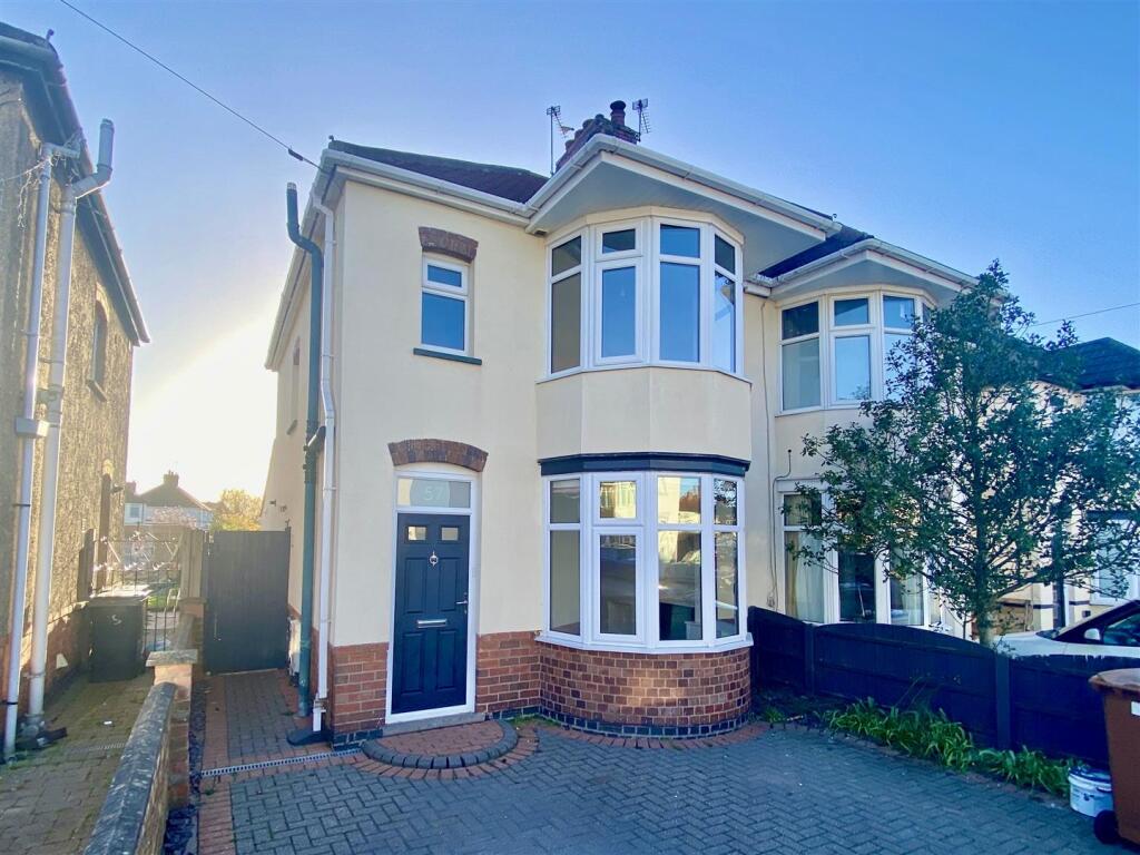 Main image of property: Eskdale Road, Hinckley