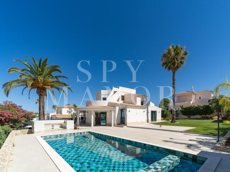Main image of property: Algarve, Carvoeiro