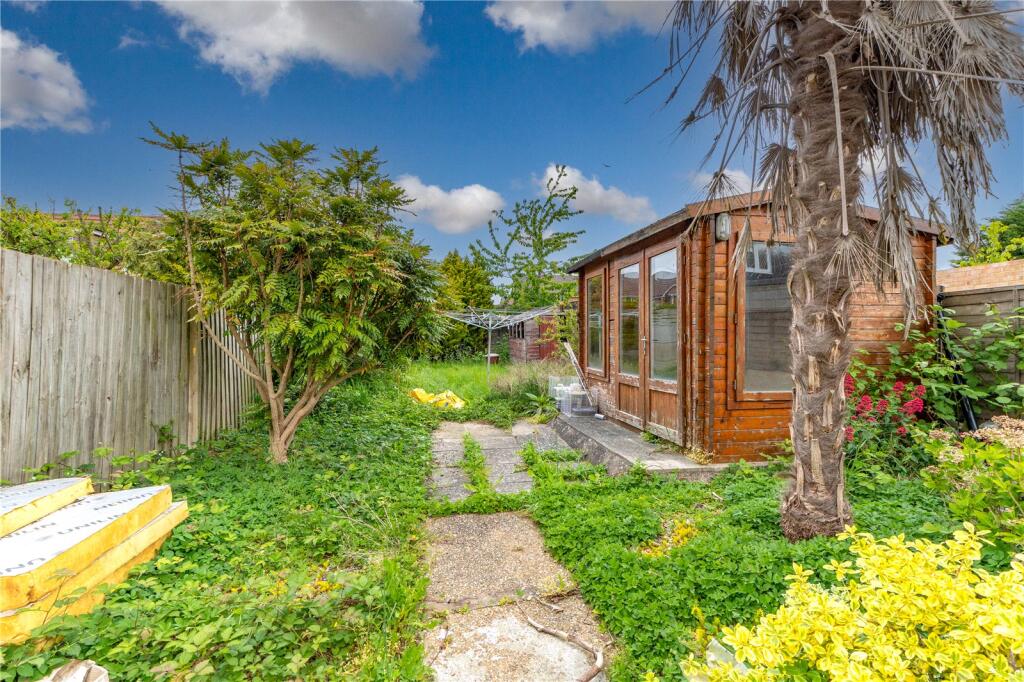 Main image of property: Moreton Road North, Luton, LU2