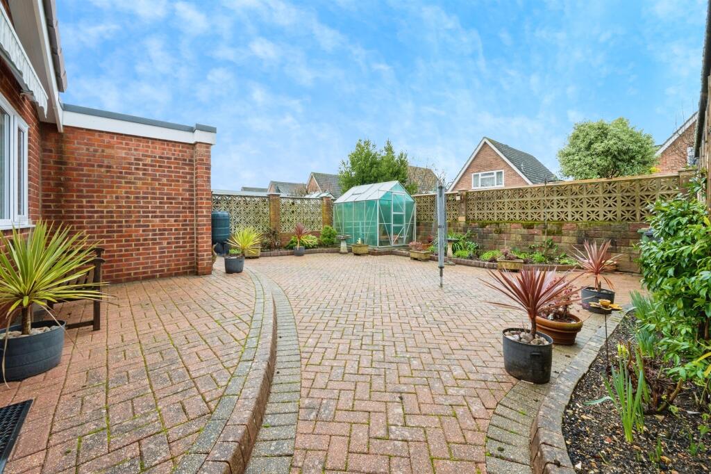 Fair Oak Road, Bishopstoke, Eastleigh photo 4