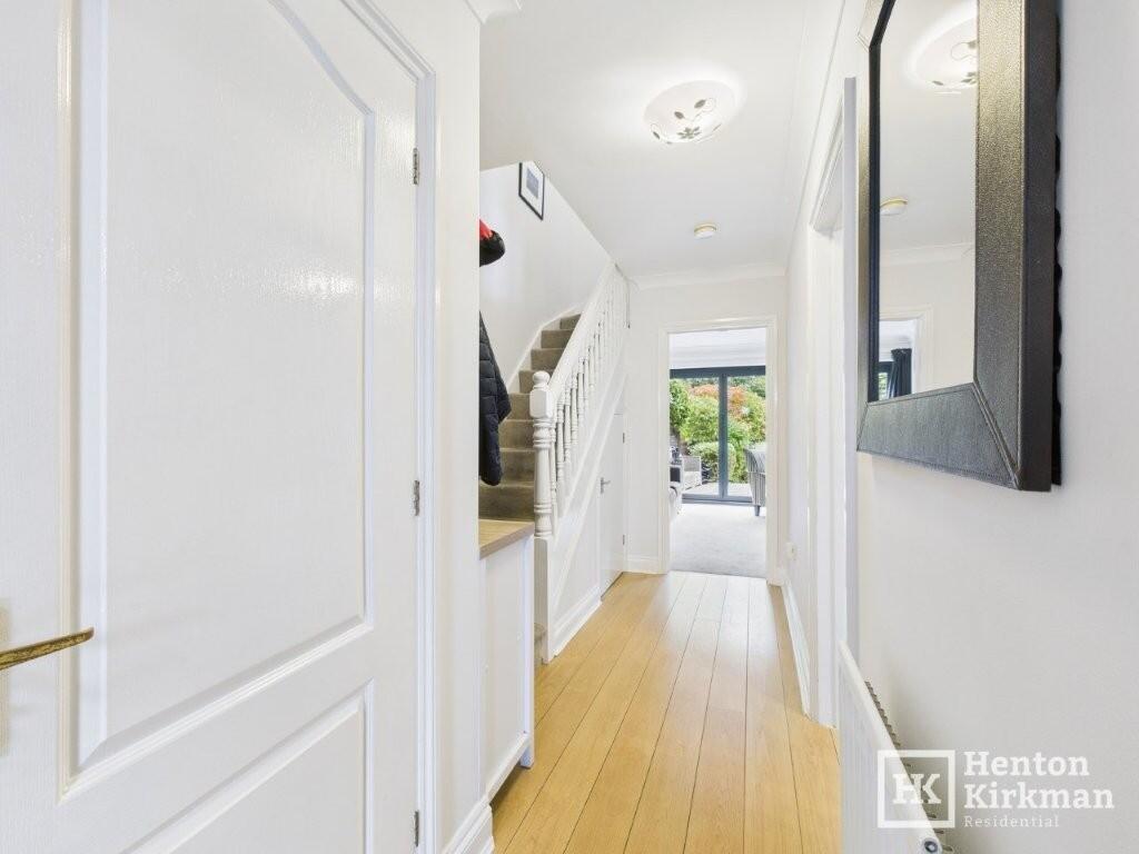 Tanfield Drive, Billericay, Essex, CM12 9EB photo 3