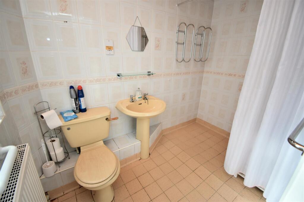 House in Darlington, Ferryhill - More