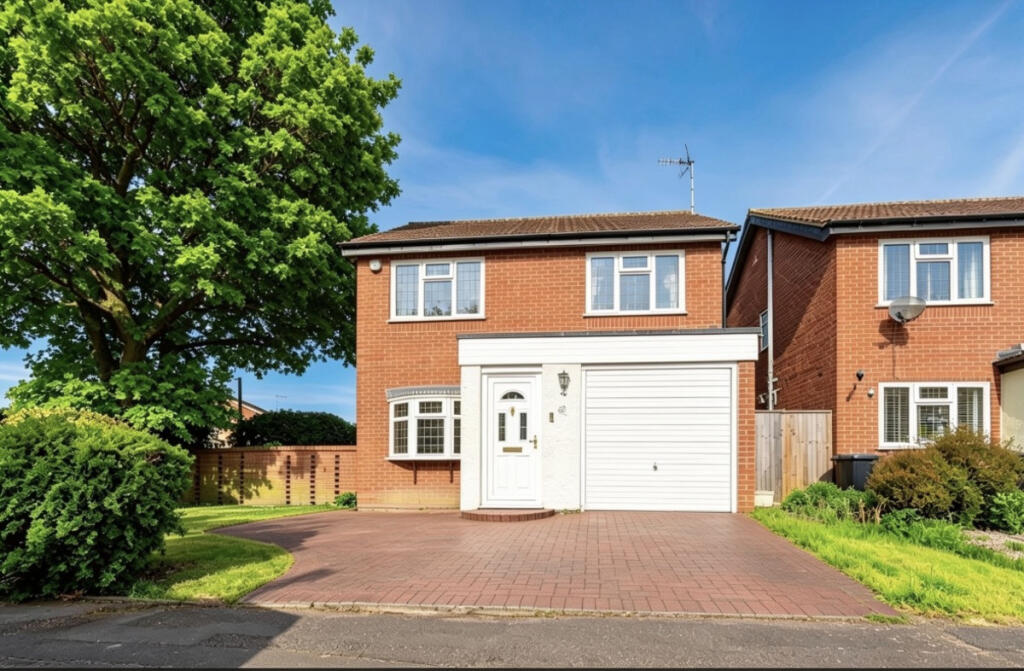 Main image of property: Paddock Close, Leigh-on-sea, SS9