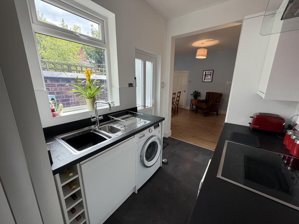 House in Stockport, North Reddish, Reddish - More