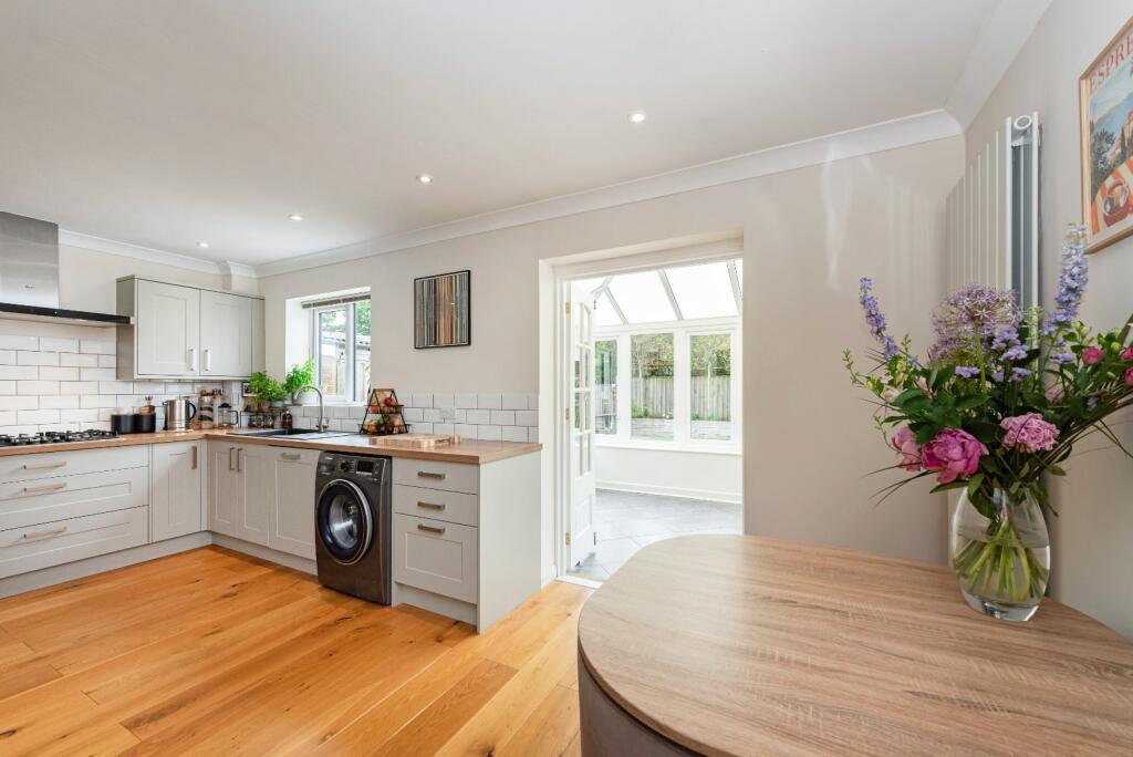 House in East Hampshire, Petersfield - View 4