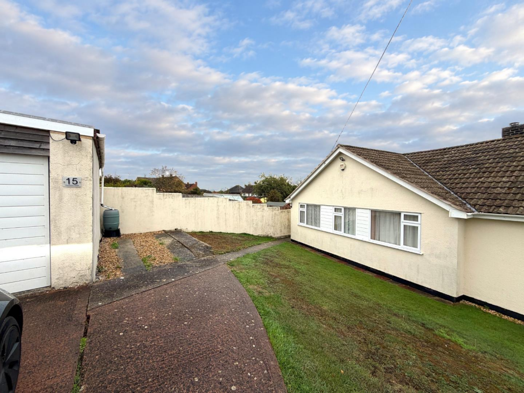 3-bed semi-detached on Hurmans Close, Ashcott, Bridgwater, £335,000
