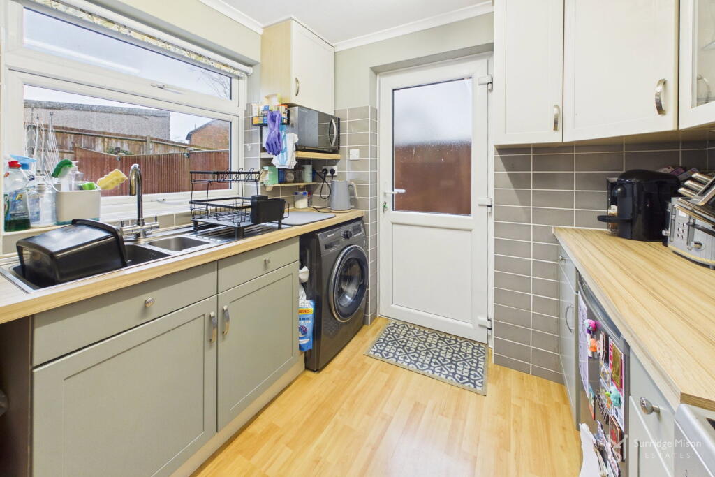 Old Orchard Place, Hailsham, East Sussex, BN27 - View 5