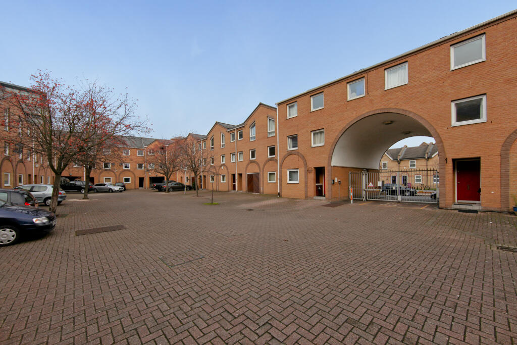 Main image of property: Cyclops Mews, London E14