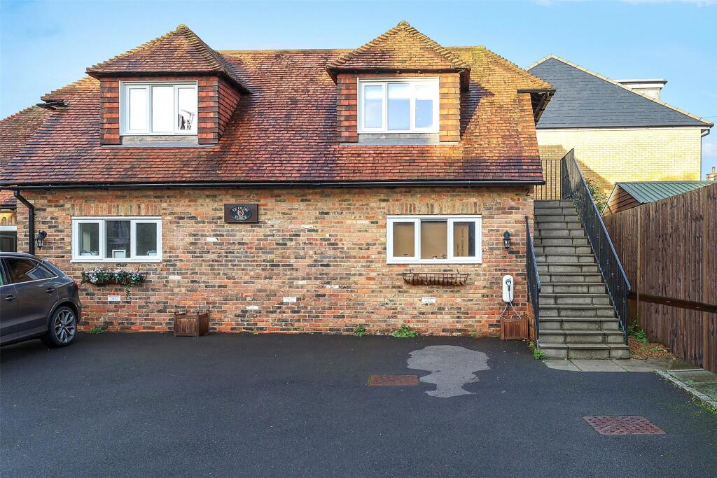 Main image of property: West Street, Reigate, Surrey, RH2