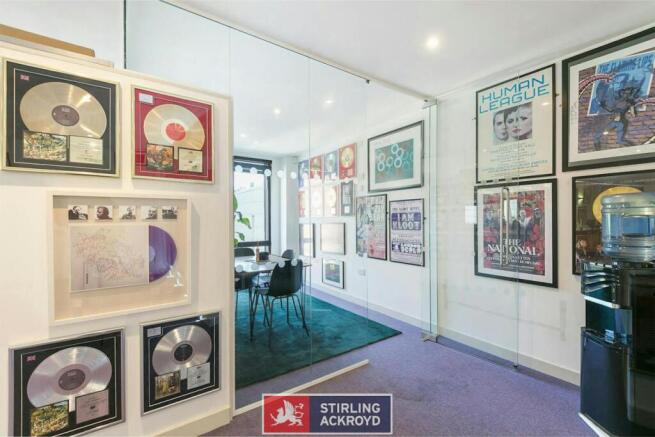 38cb64e98fd6eec5fb7a887c73f440d5thetimberyardunit15drysdalestreetn16ndhoxtonshoreditchofficestudiointernal8dominionlondon.jpg