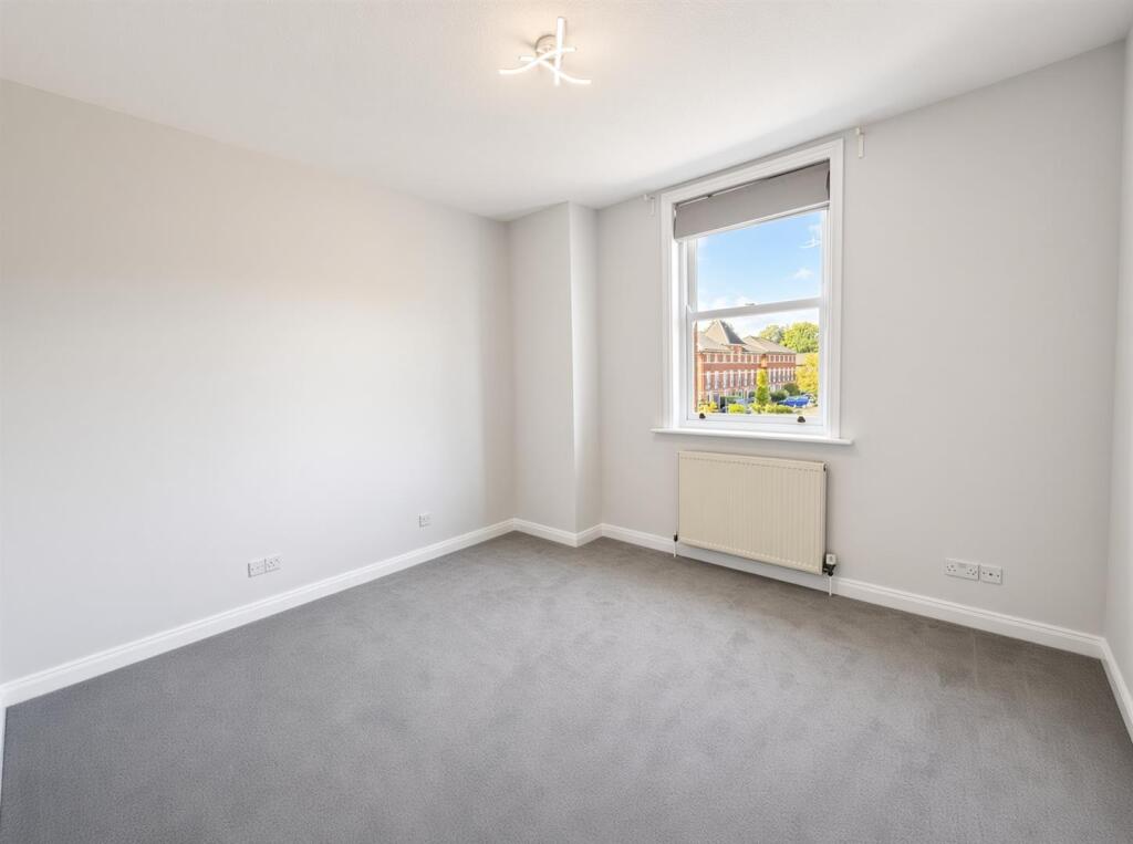 Apartment in Stockport - View 4