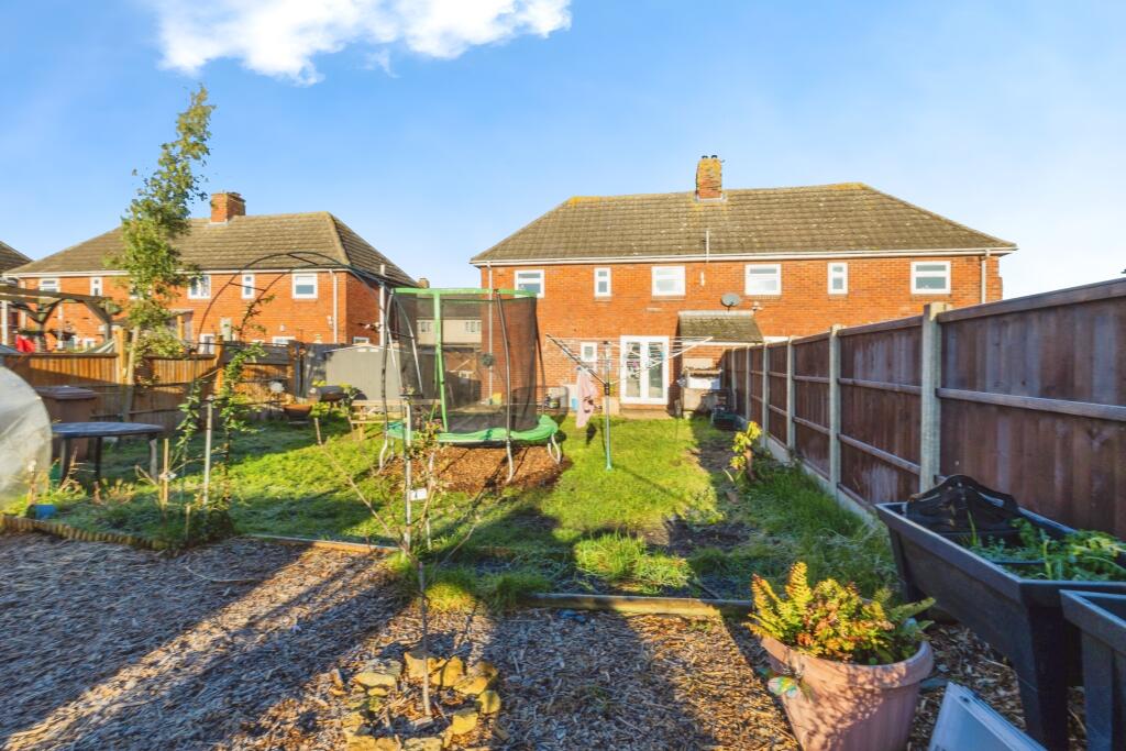 Main Avenue, Bracebridge Heath, LN4 photo 2