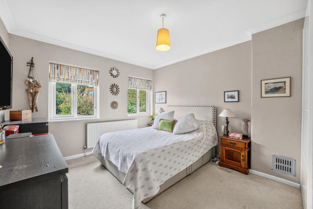 House in London, Roehampton - View 5