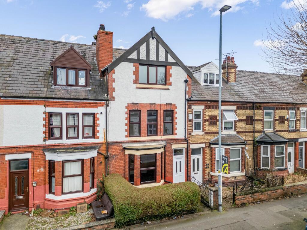 4-bed terraced on Wilderspool Causeway, Warrington, WA4, £275,000