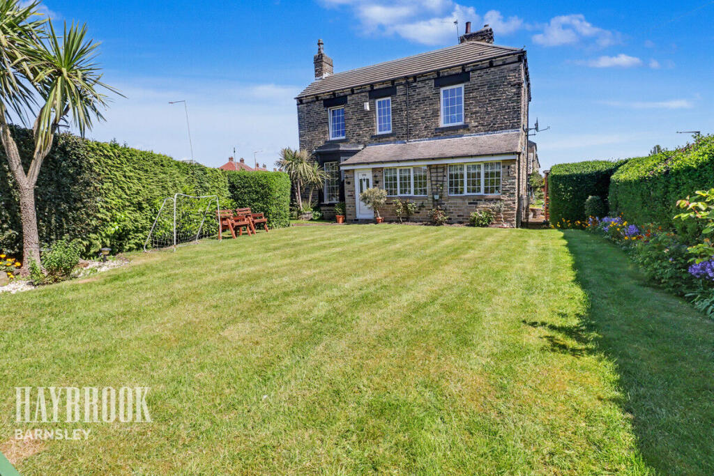 3-bed detached on Burton Road, Monk Bretton, £390,000