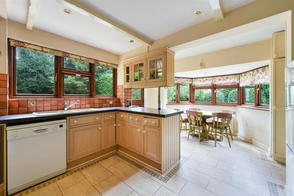 House in Kingston upon Thames - View 4