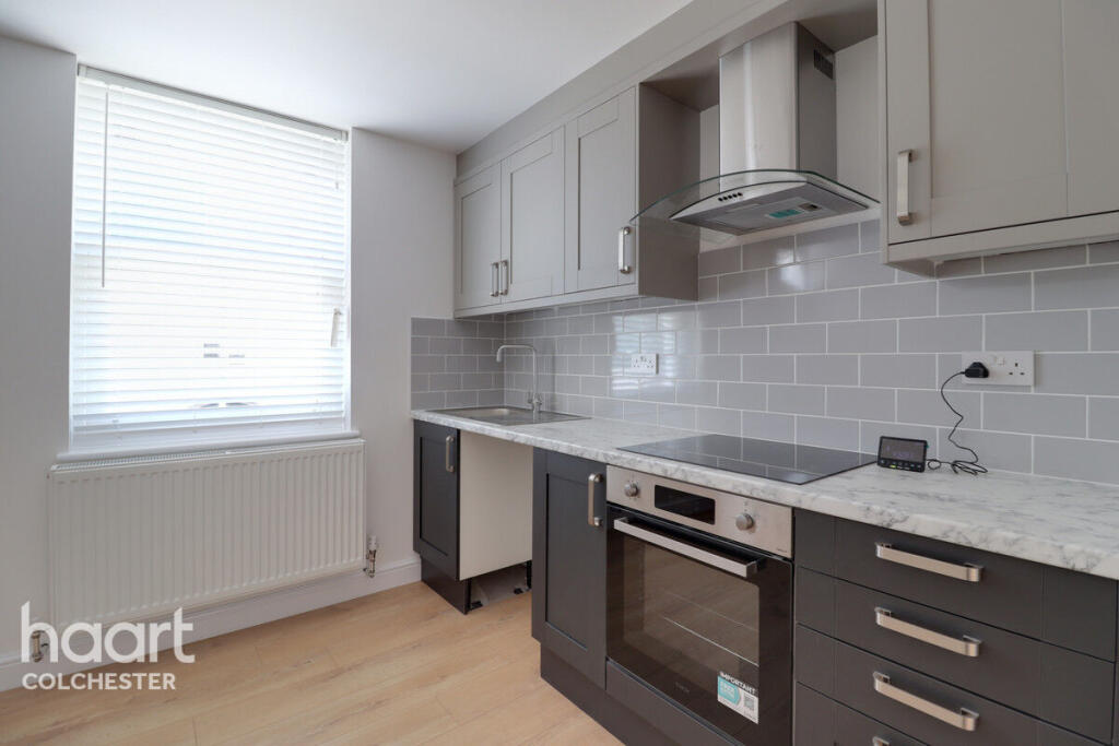 Apartment in Colchester, New Town - View 2