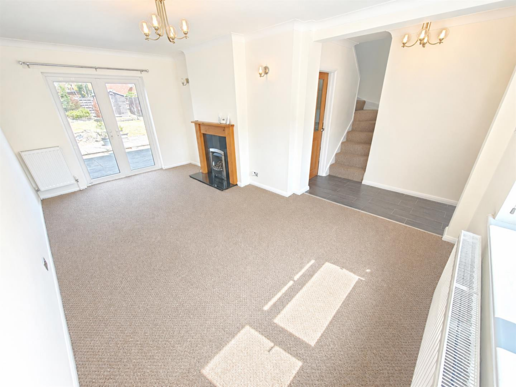 House in Northampton, North Northamptonshire - View 2