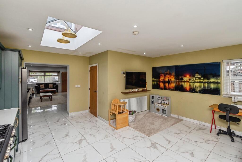 House in Walsall - View 4