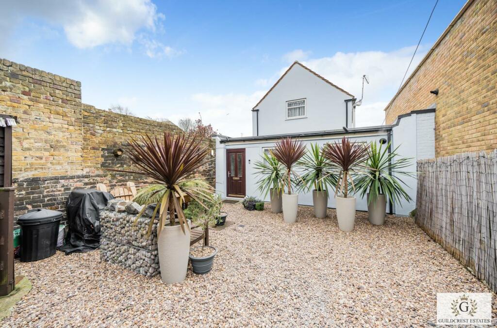 3-bed detached on Victoria Road, Ramsgate, £290,000