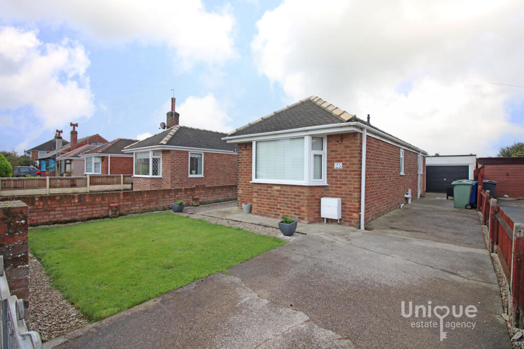 Ettrick Avenue,  Fleetwood, FY7 photo 2
