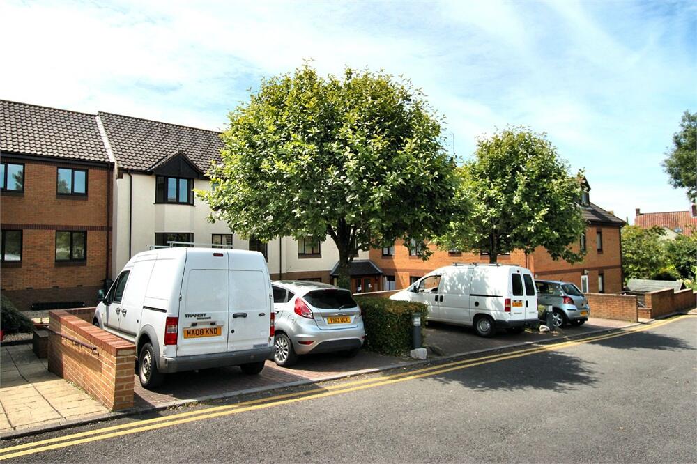 Midland Way, Thornbury, BS35 photo 3