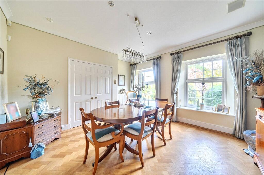 House in Guildford - View 5