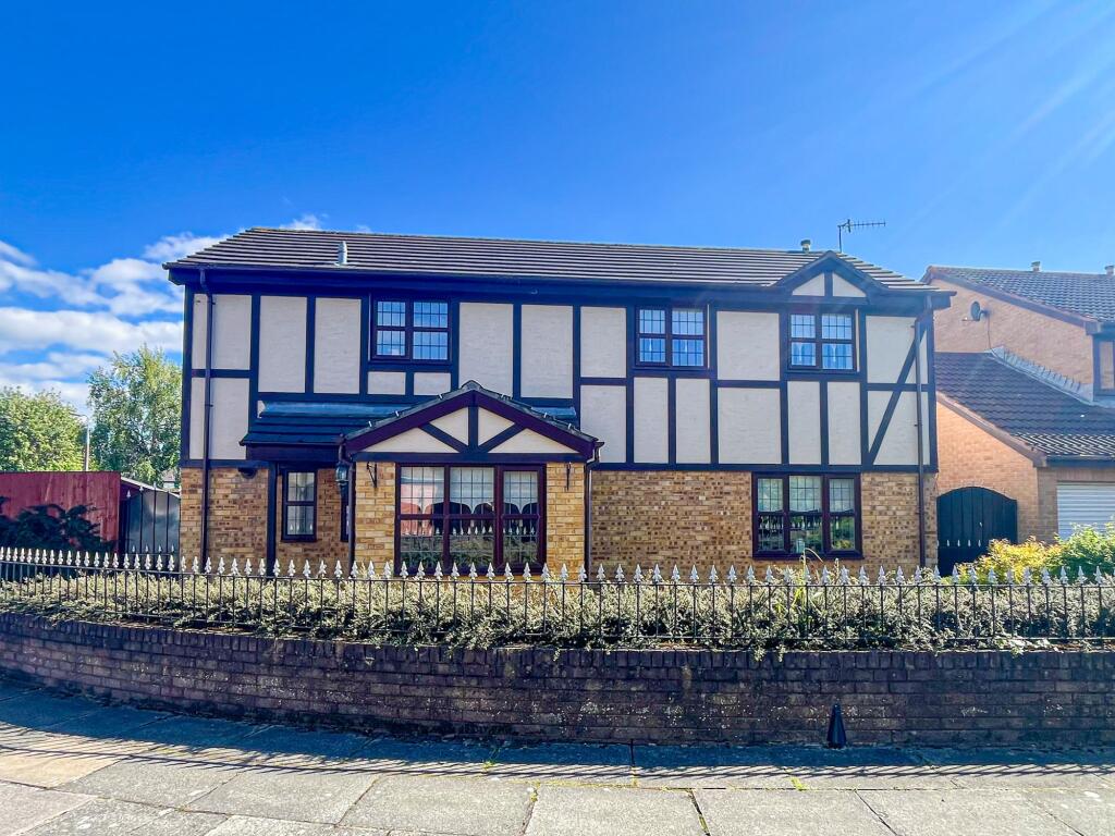 4-bed detached on Montfort Drive, Liverpool, L19, £495,000