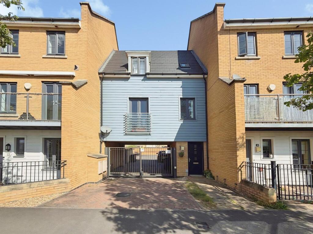 Main image of property: Spring Avenue, Hampton Vale, Peterborough