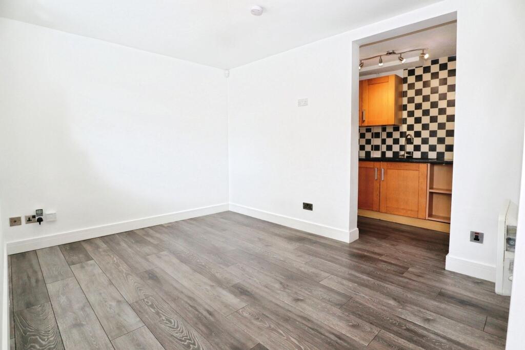 House in Milton Keynes - View 4