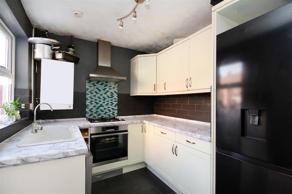House in Rushden, North Northamptonshire - View 3