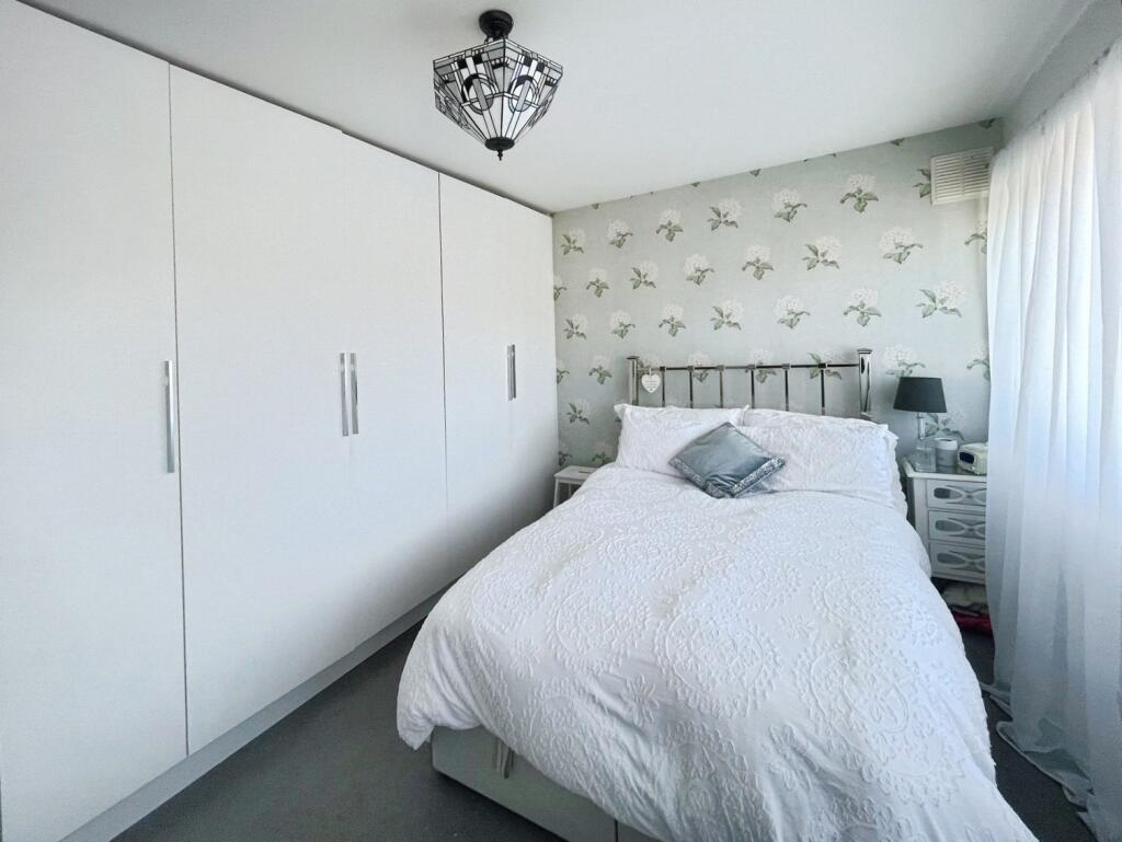 Apartment in London, South End, New Eltham - More