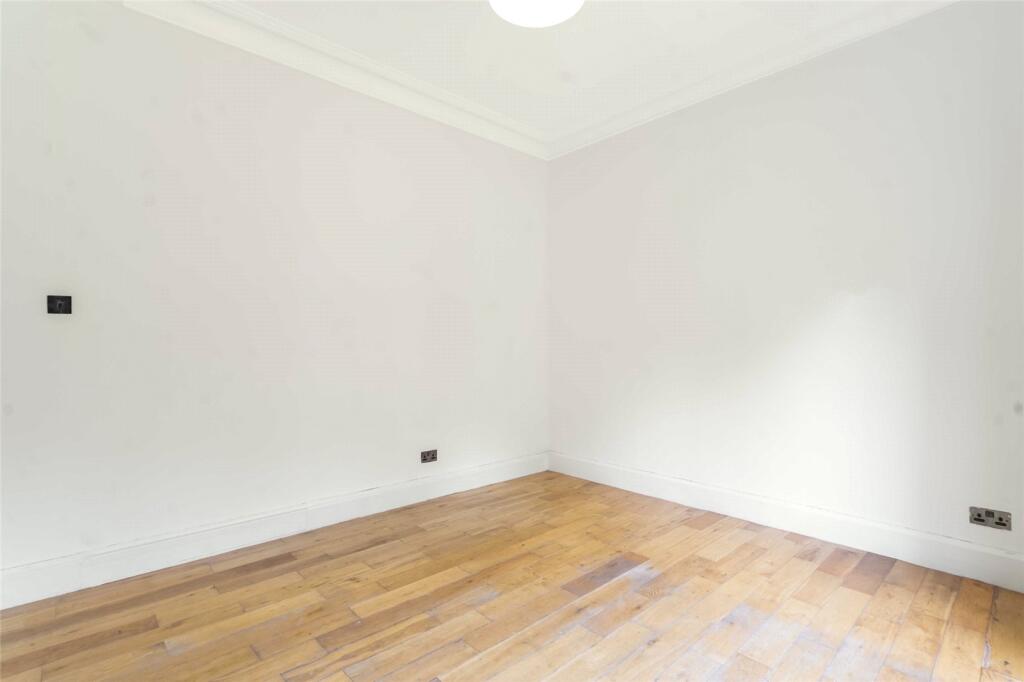 House in Glasgow - View 5