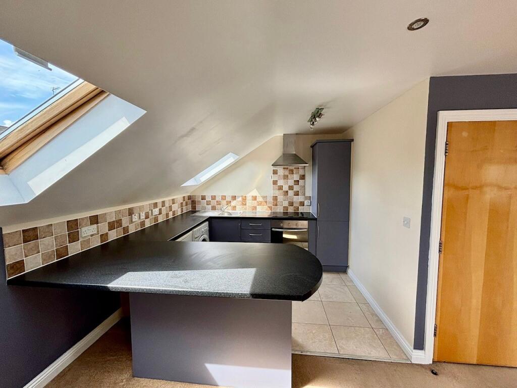 Apartment in Bournemouth, Boscombe - View 2