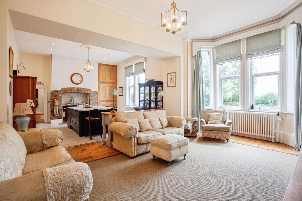 House in Barnetby, North Lincolnshire - View 5
