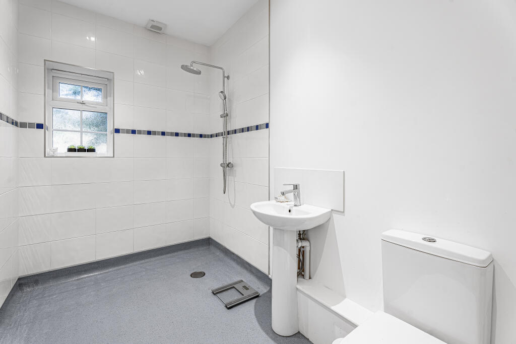 Additional image 25 of Hertford Road, Digswell, Welwyn, AL6