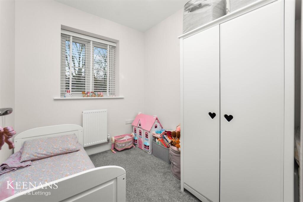 Additional image 8 of Oakenhead green