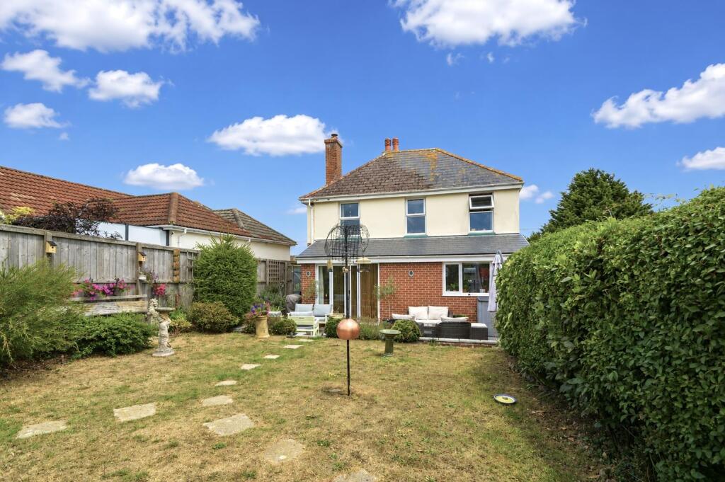 House in Sandown, Brading - View 3