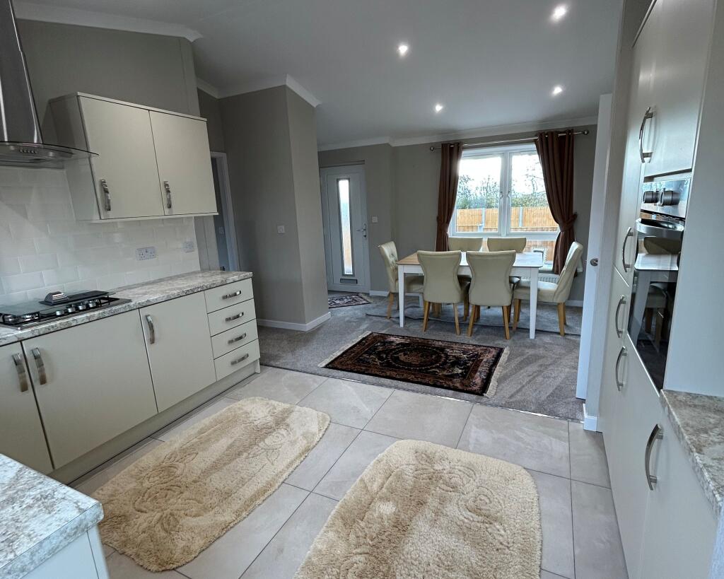 Three Bed Omar Image, Valley View Park, Blakeney, Forest of Dean, Gloucestershire, GL15 4AE photo 5