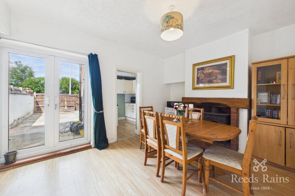 Larkmount Road, Rhyl, Denbighshire, LL18 photo 4